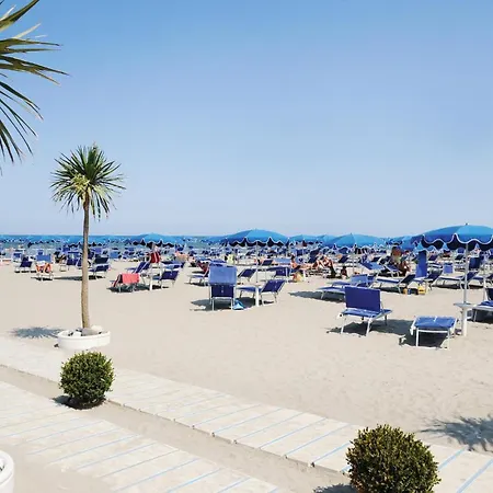 بيت للعطل 3 Bedroom Awesome Home In Albarella Ro Albarella Island