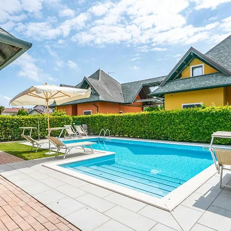 بيت للعطل 3 Bedroom Awesome Home In Albarella Ro *